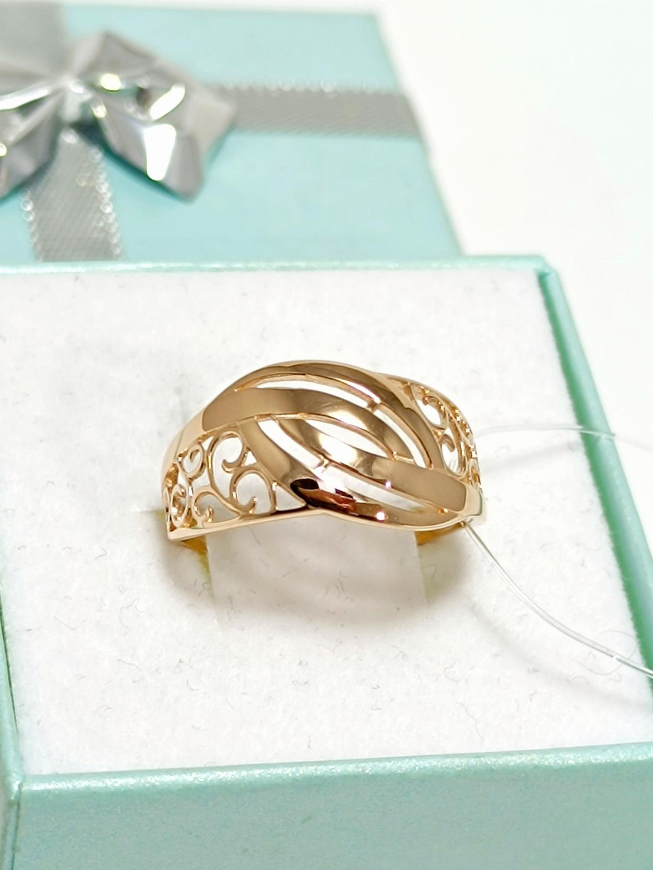 Золотое кольцо женское