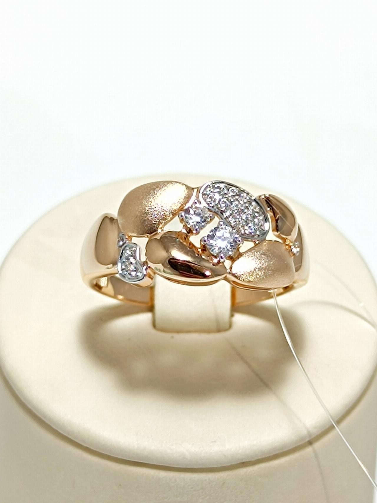 Золотое кольцо женское, вставка фианит